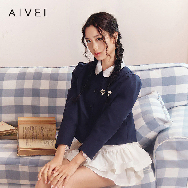 【考拉Cayla同款】AIVEI欣贺艾薇2026春季日系少女娃娃领短外套