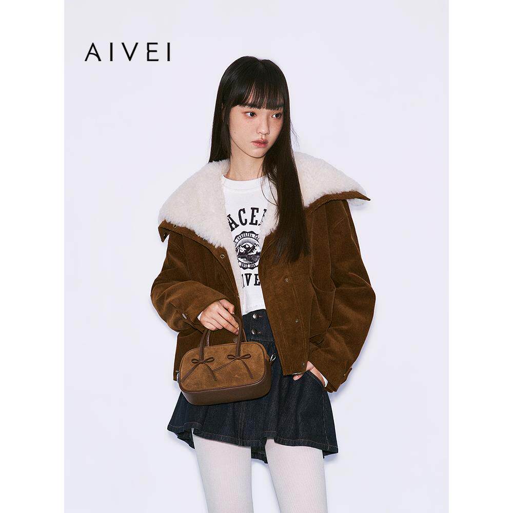 AIVEI欣贺艾薇2025冬季巴恩风休闲奶fufu羊毛皮翻领棉服XRV7G20B