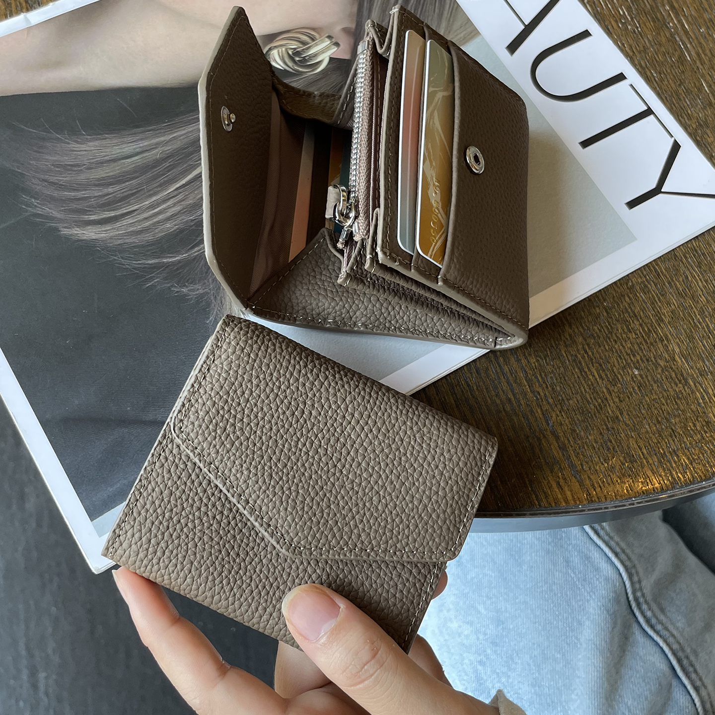 真皮小卡包证件收纳包女款2025新款硬币零钱包一体多卡位高端牛皮