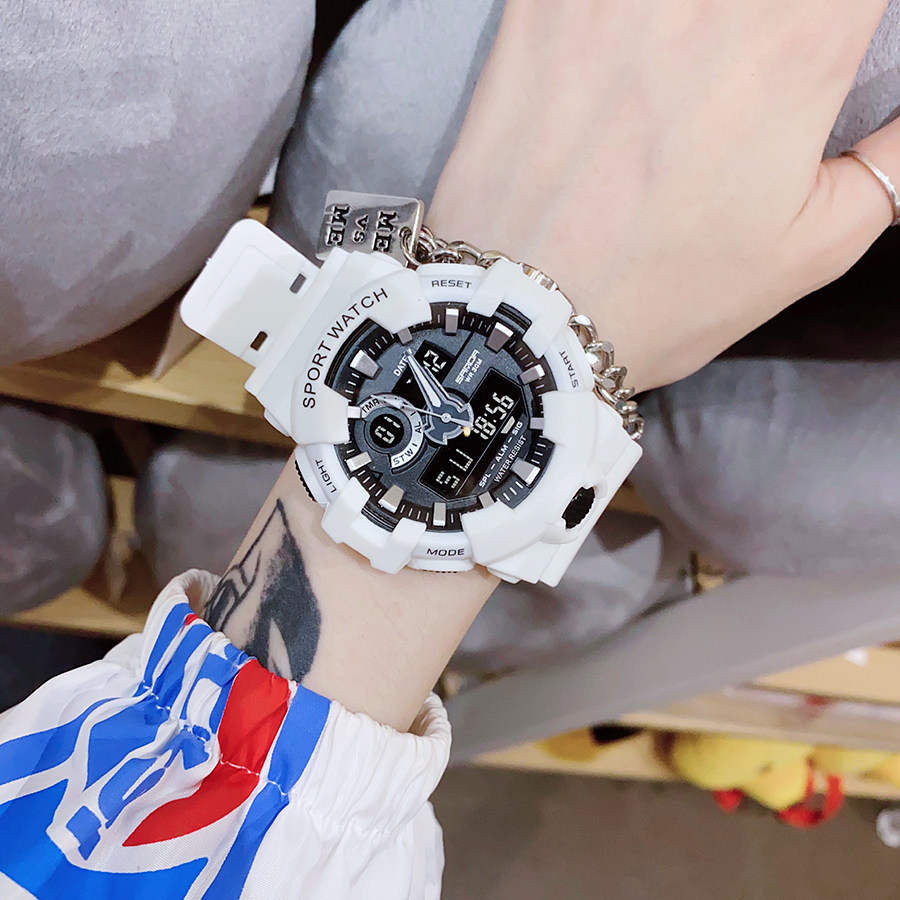 初中学生手表男士黑科技ins超火电子表女潮流防水运动机械多功能