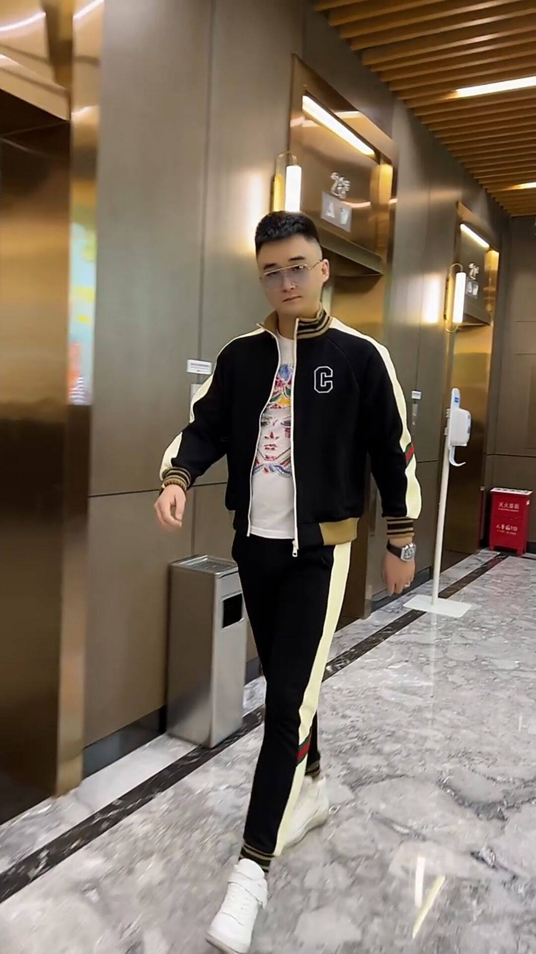 春秋时尚修身柔软舒适两件套2023新款男士刺绣休闲运动套装188