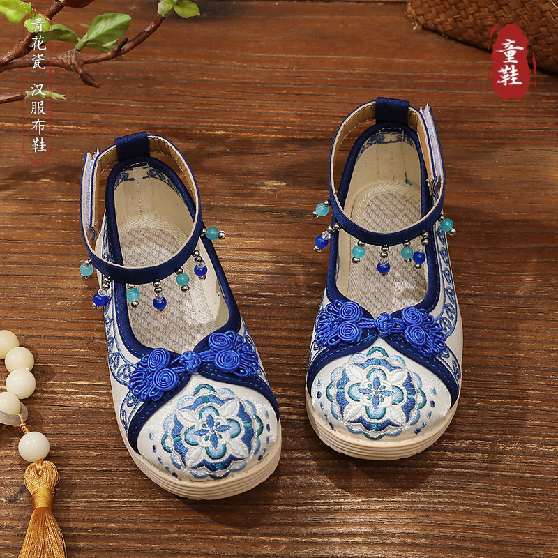 熱銷5000+女童漢服刺繡繡花鞋