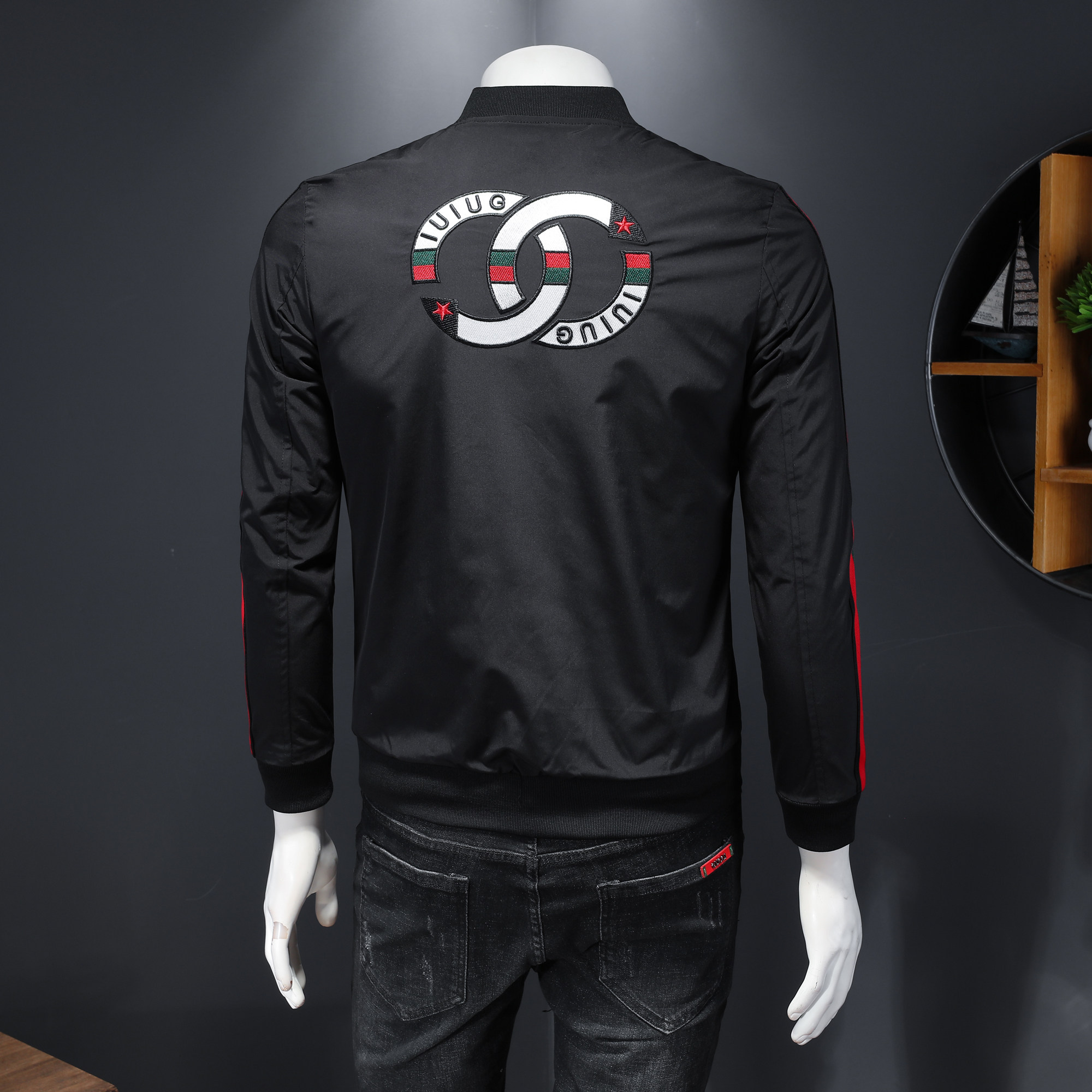 D215-21007-P145  欧洲站2022秋季新品潮流刺绣男外套夹克图片