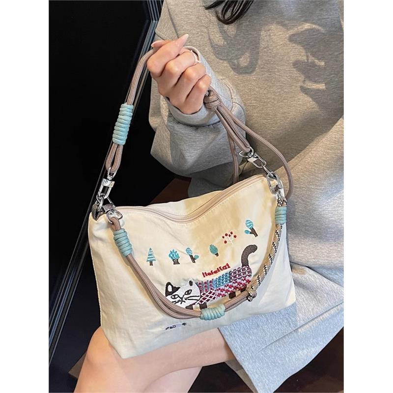 日本代购balchin刺绣猫咪