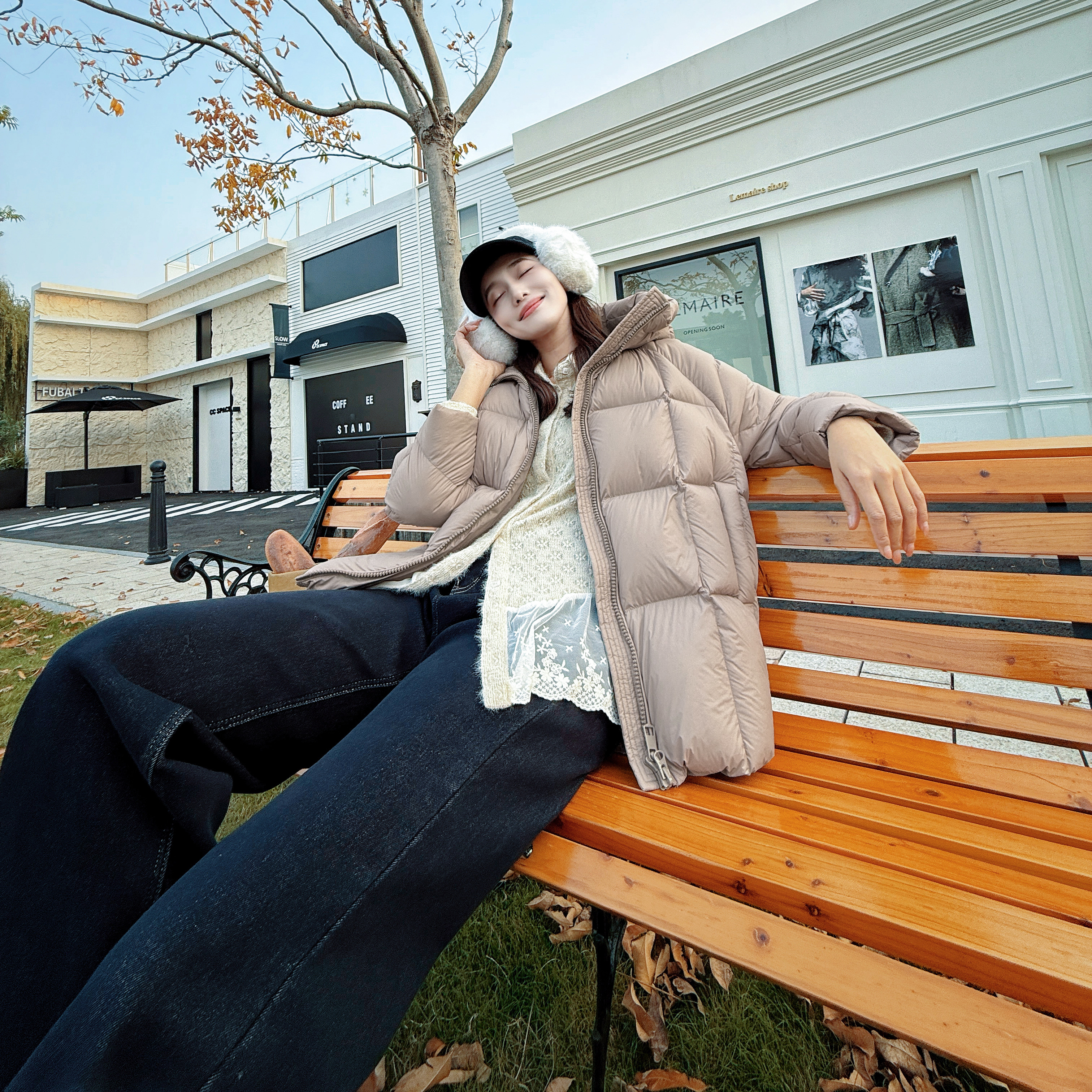 2025新款90白鸭绒连帽羽绒服女短款秋冬加厚保暖云朵泡芙百搭外套