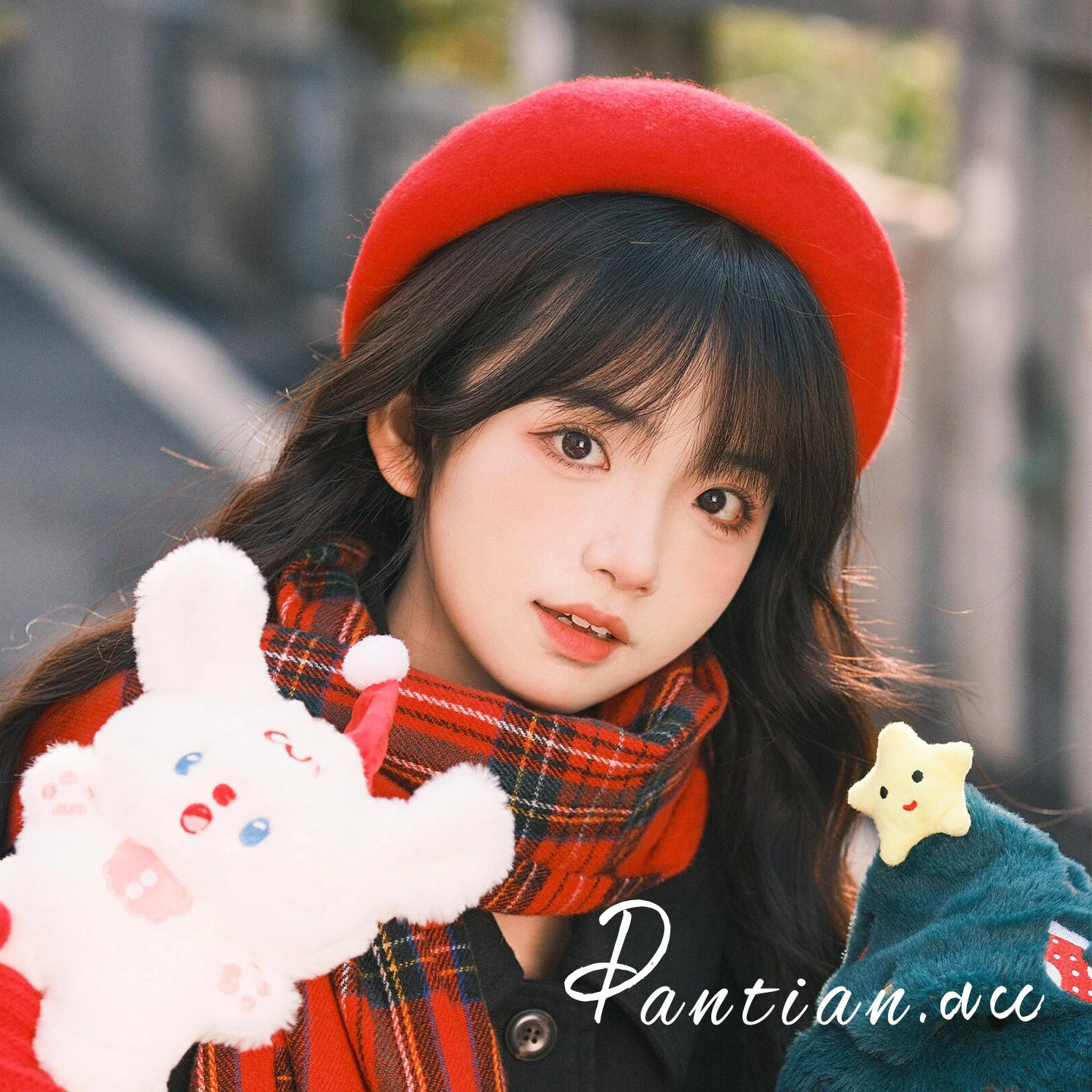 红色毛呢贝雷帽冬季氛围感新年帽子显白洋气蓓蕾帽复古画家帽新品