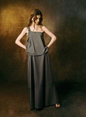 INGE STUDIOS仿牛仔解构拼接抗皱垂顺A摆半身长裙