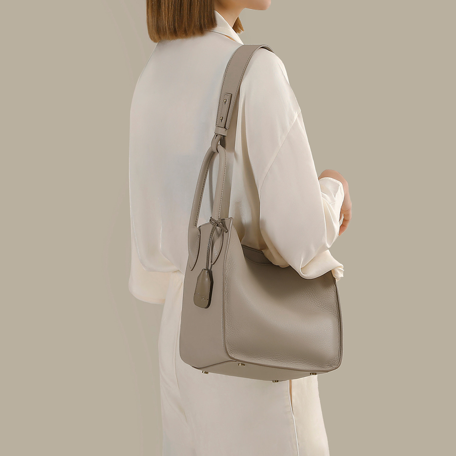 RABEANCO桦碧LU翅膀包中号斜挎包女菜篮子手提包通勤单肩包小众,箱包皮具/热销女包/男包,通用款女包,淘宝优惠券,粉丝福利购,淘宝优惠卷