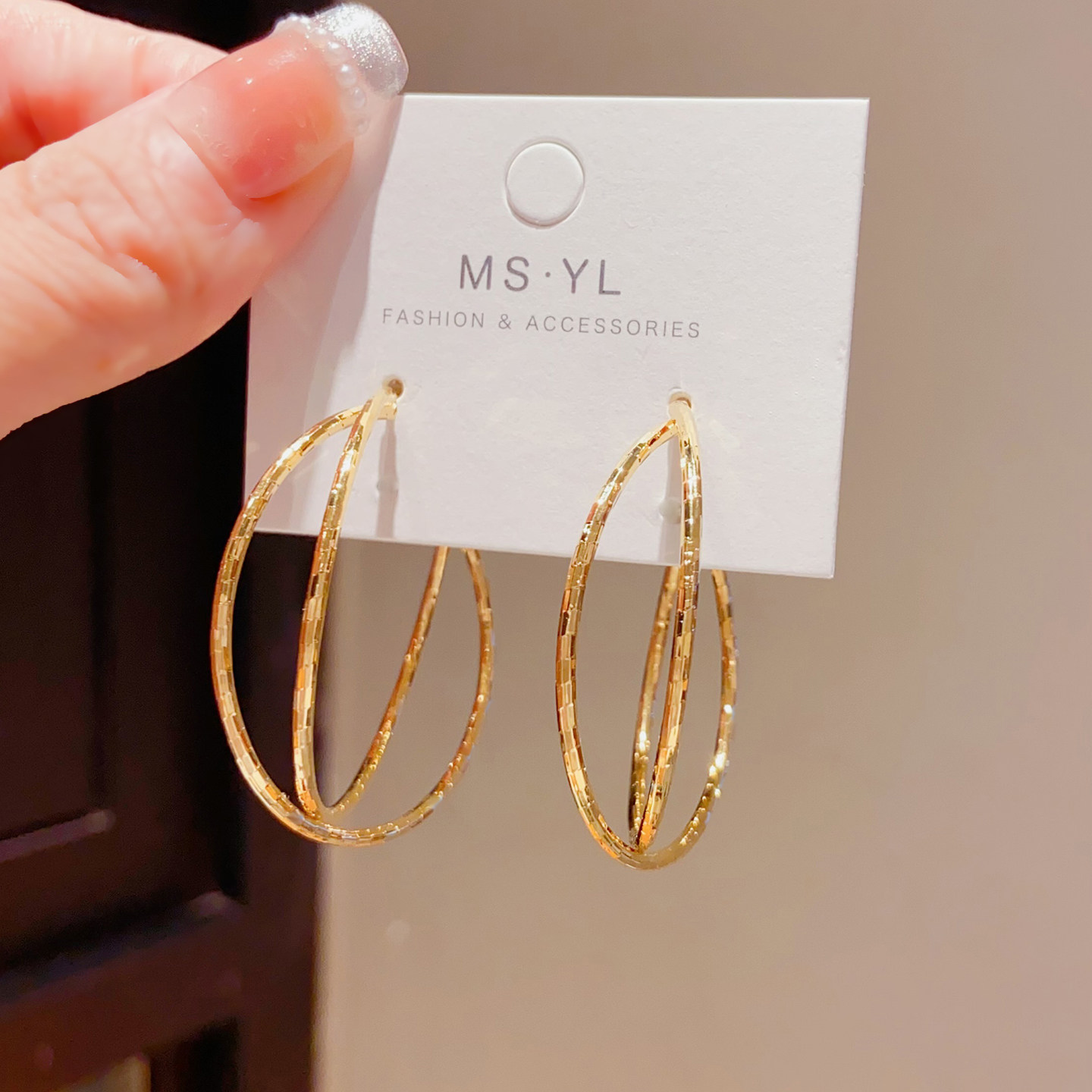 交叉耳圈极简风金属复古耳环圆脸显瘦耳钉防丢耳扣欧美大牌设计女,饰品/流行首饰/时尚饰品新,耳环,淘宝优惠券,粉丝福利购,淘宝优惠卷