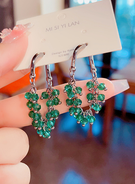 小众设计感绿色水晶吊坠耳环2025年秋冬新款精致轻奢耳饰独特耳扣