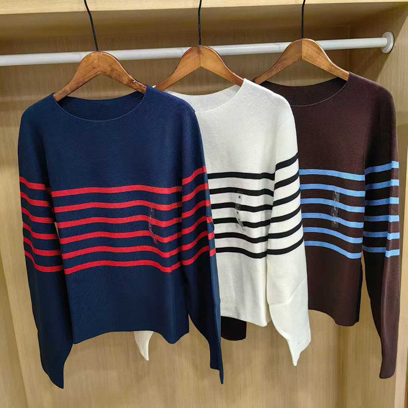 3D棉质圆领条纹针织衫/毛衣