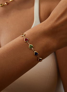 热销彩色爱心手链女式甜美心形串珠手链糖果色爱心手串手链