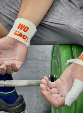 Luckyband举重体能体操缠绕式深蹲卧推CF专业运动护腕WOCAO