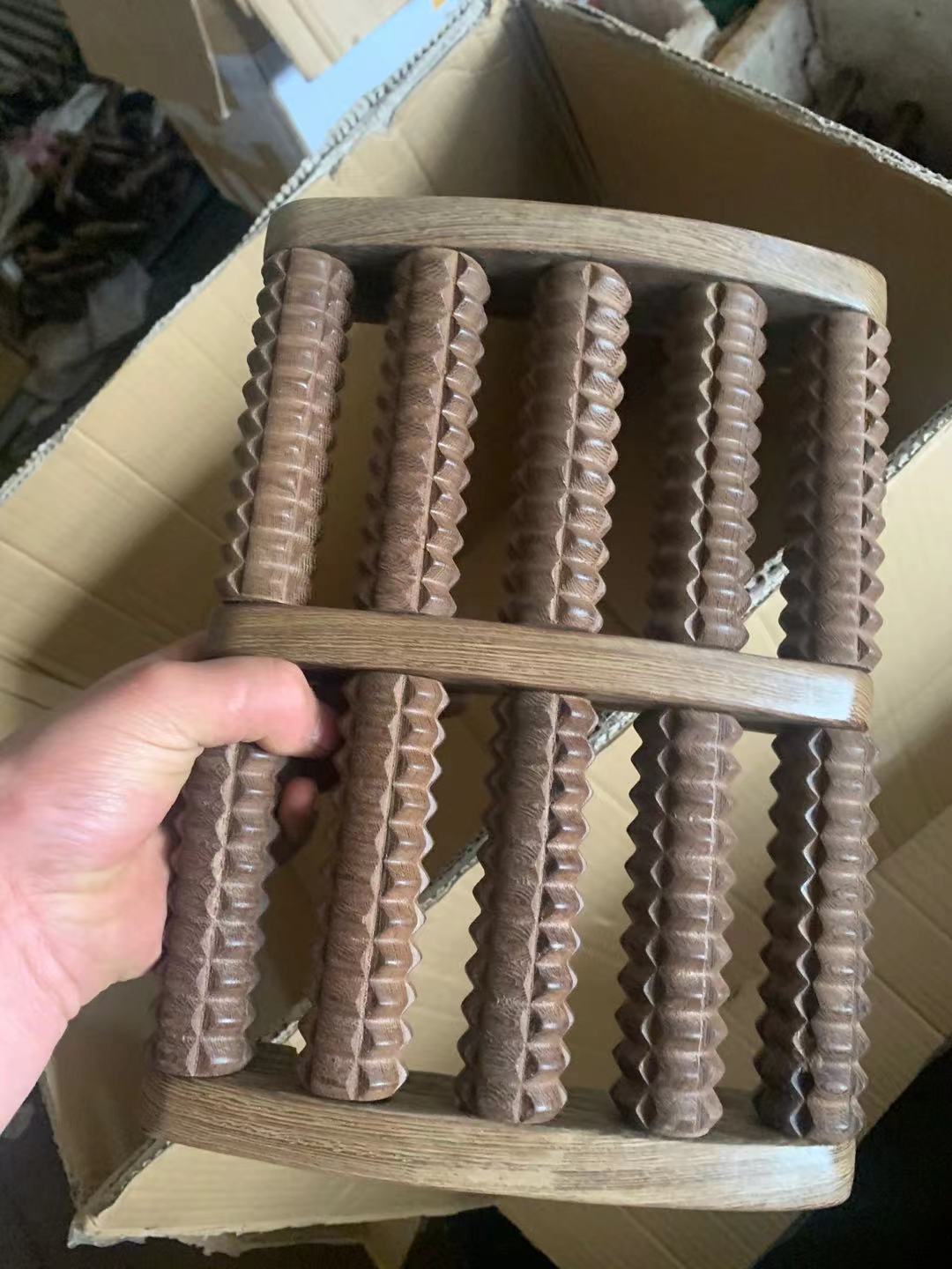 厂家鸡翅木脚底脚排老人足部滚轮式木制脚排五排脚排