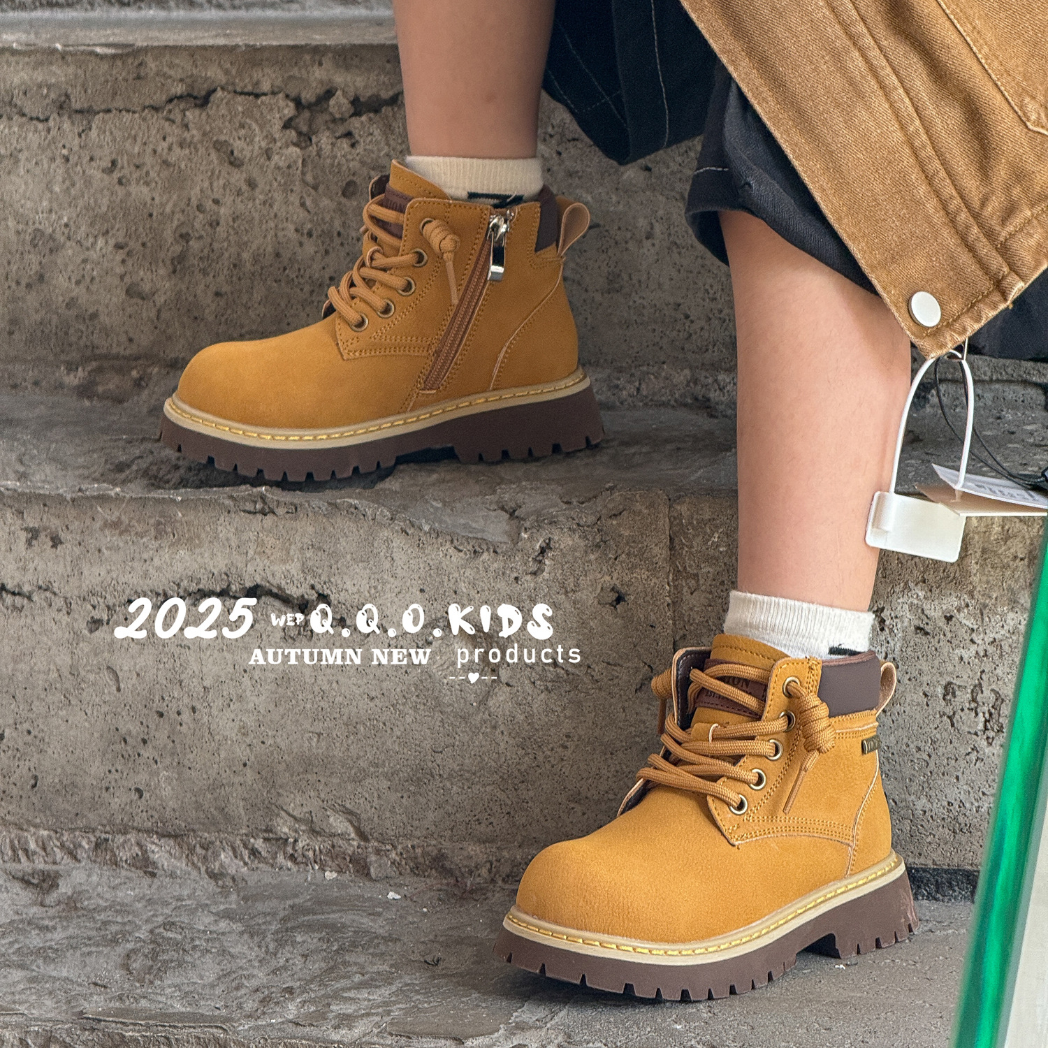 小红书爆款推荐儿童真皮小黄靴子