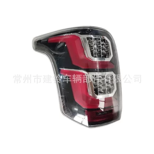 适用于三菱Triton L200 2015-2018款 改装LED尾灯配件