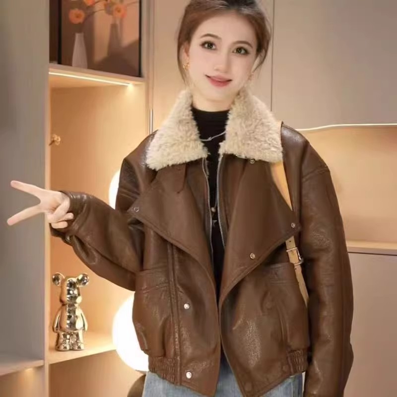 2025冬季新款翻领皮衣外套女高级感设计百搭显瘦加绒加厚皮夹克服