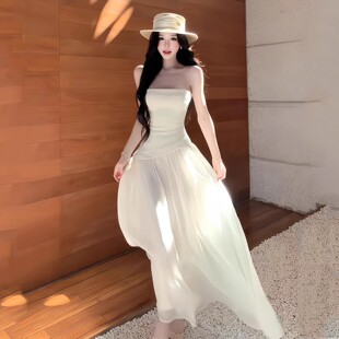 法式 高级感抹胸连衣裙女白色收腰显瘦长裙气质海边度假风气质裙夏