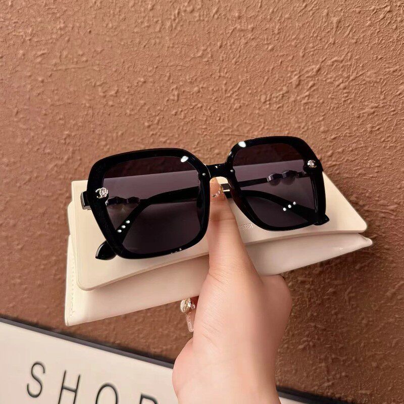 时尚爆款轻奢气质小香珍珠山茶花高级感偏光女太阳镜网红遮阳墨镜