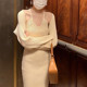 高级纯欲辣妹针织吊带连衣裙女2025秋两件套中长款 挂脖打底包臀裙