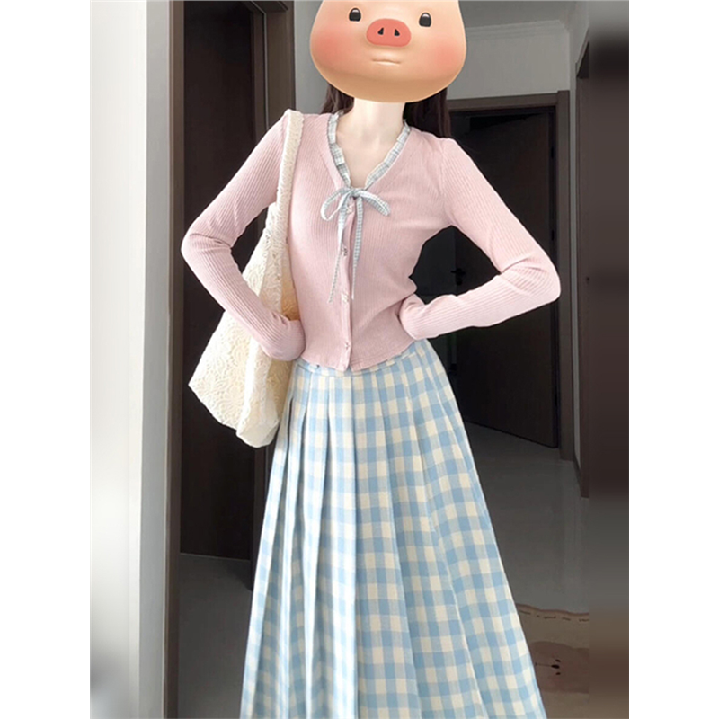 早春设计感中长款百搭奶油蓝色欧若风温柔高腰格子半身裙