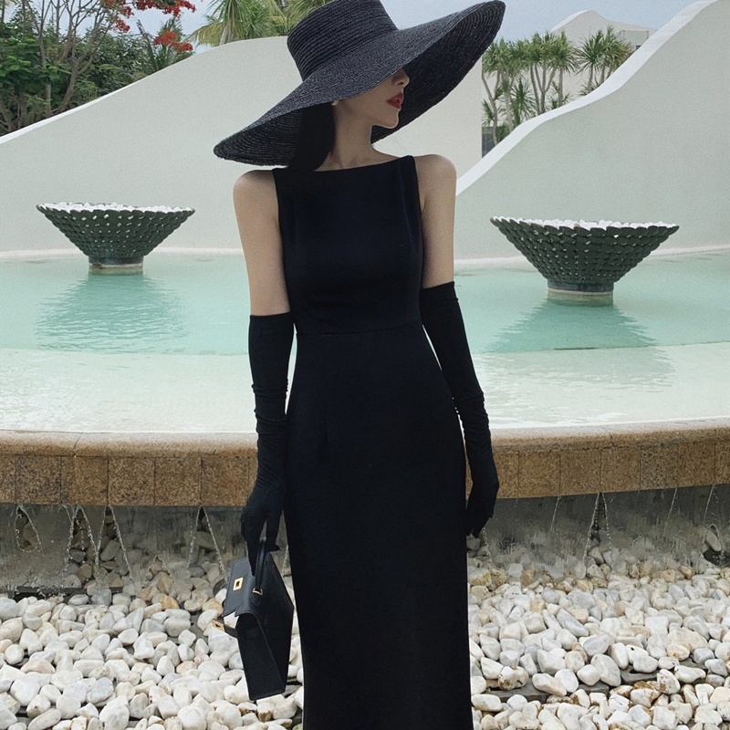 女装高级感小黑裙法式连衣裙长裙
