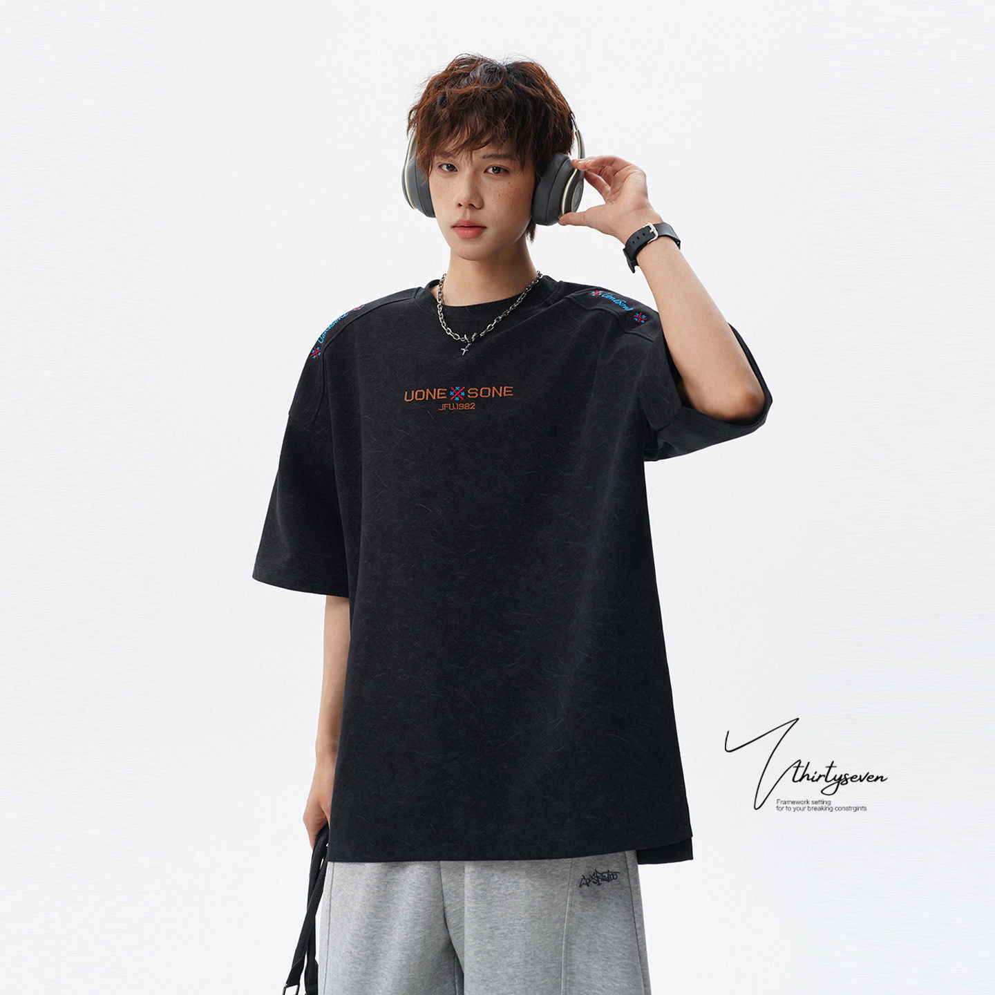 潮牌民族风刺绣设计短袖男夏季美式复古运动半袖男生正肩T恤上衣