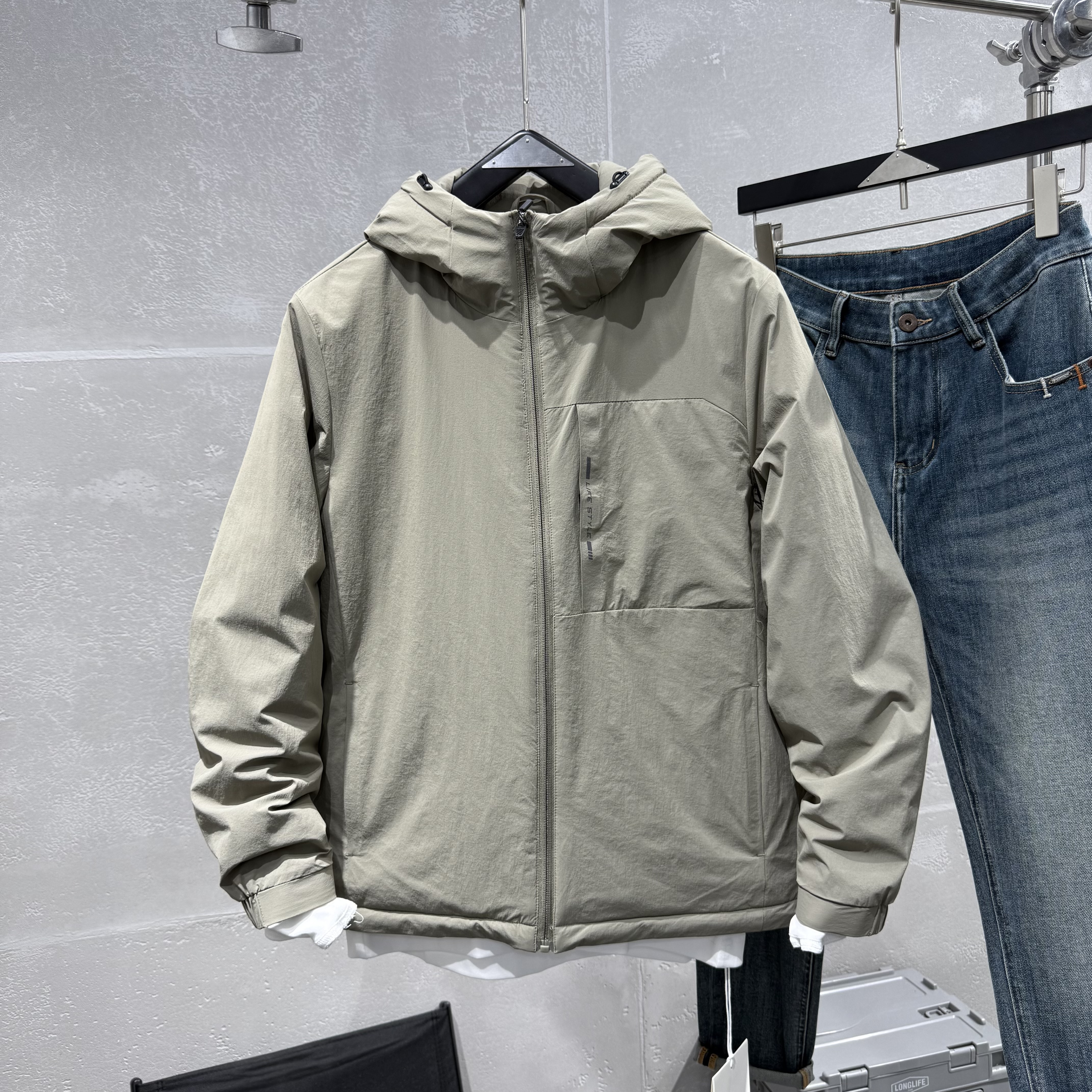 2025冬季新款男连帽羽绒服冲锋衣