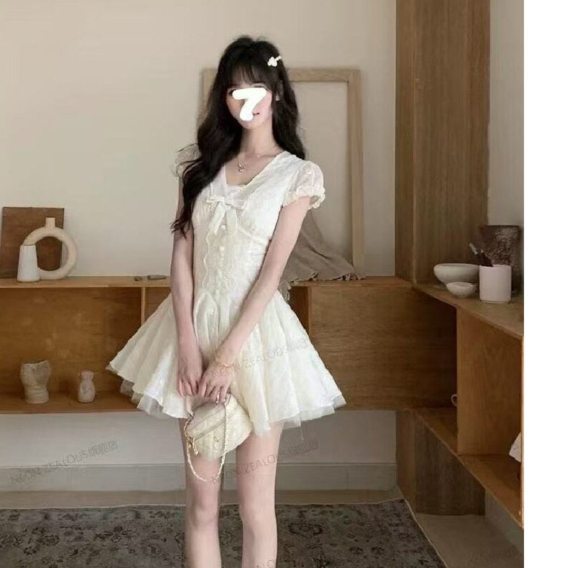2026夏季新款法式清新甜美修身显瘦蕾丝小飞袖收腰蝴蝶结女连衣裙