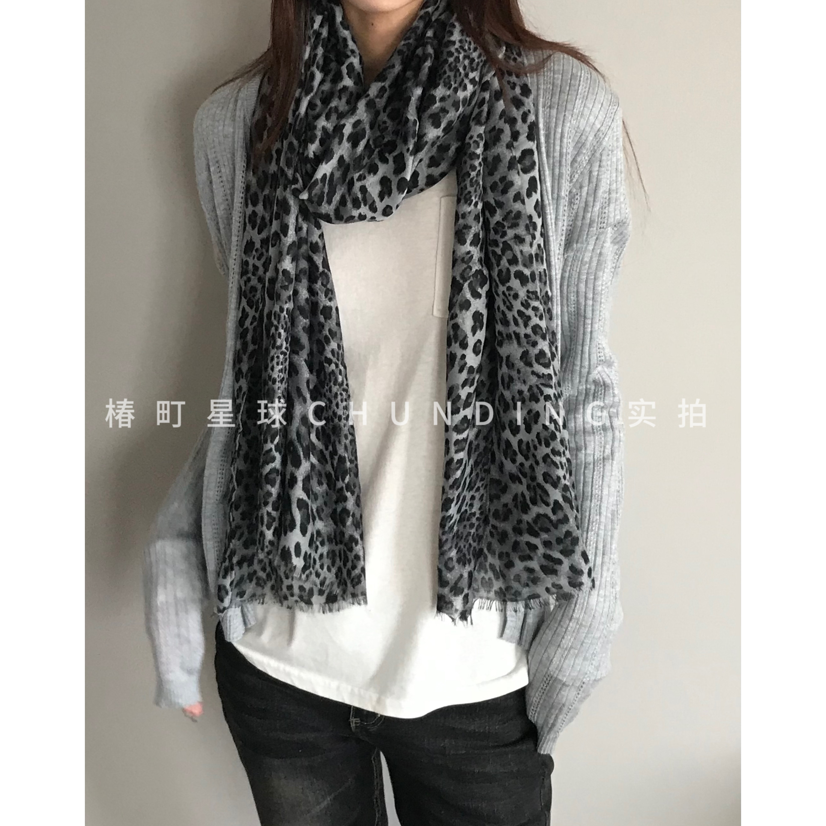 秋上新古早豹纹薄款围巾女秋流苏丝巾时尚个性披肩y2k辣妹风围脖