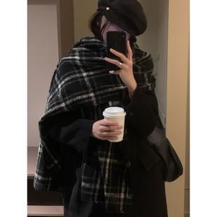 好高级的格子围巾大牌感黑色披肩仿羊绒加大加厚保暖冬季情侣围脖