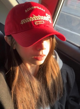 元气正红色 字母刺绣大头围显脸小加宽帽檐棒球帽百搭ins鸭舌帽女