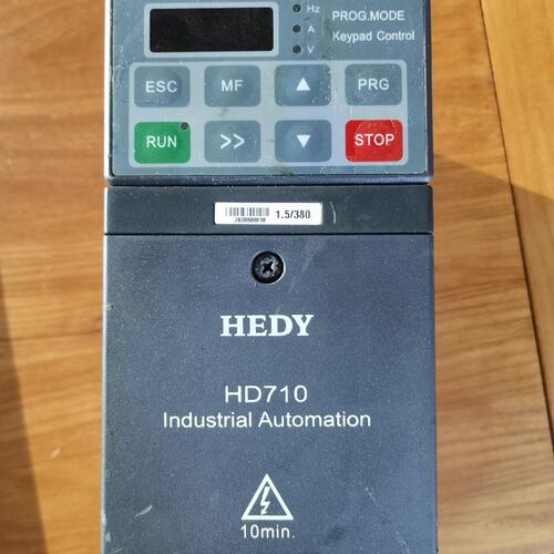 议价HD710-40T00150七喜变频器，1.5KW/2.8K