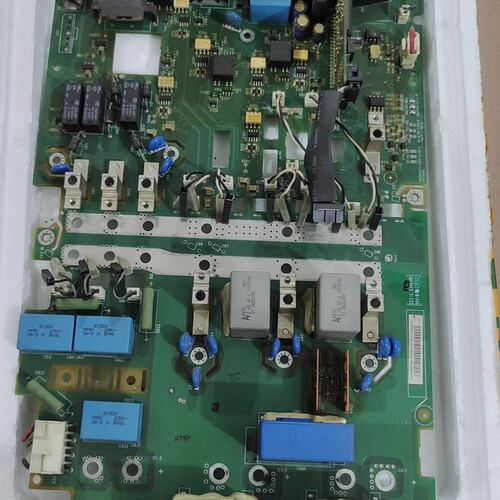 议价拆机ABB变频器RINT-5514C驱动板，成色可以，功能正
