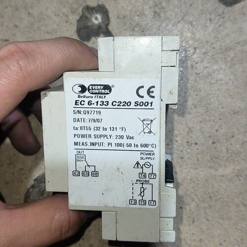 议价EVERY CONTROL温控器，型号EC 6-133 C2