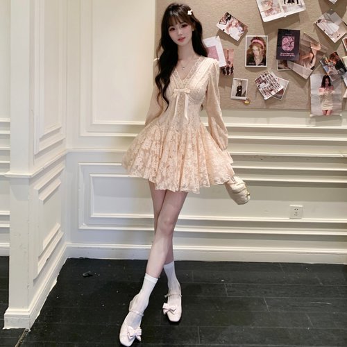 越韩小鱼 天使之翼 法式纯欲粉色蕾丝连衣裙收腰千金风生日蓬蓬裙