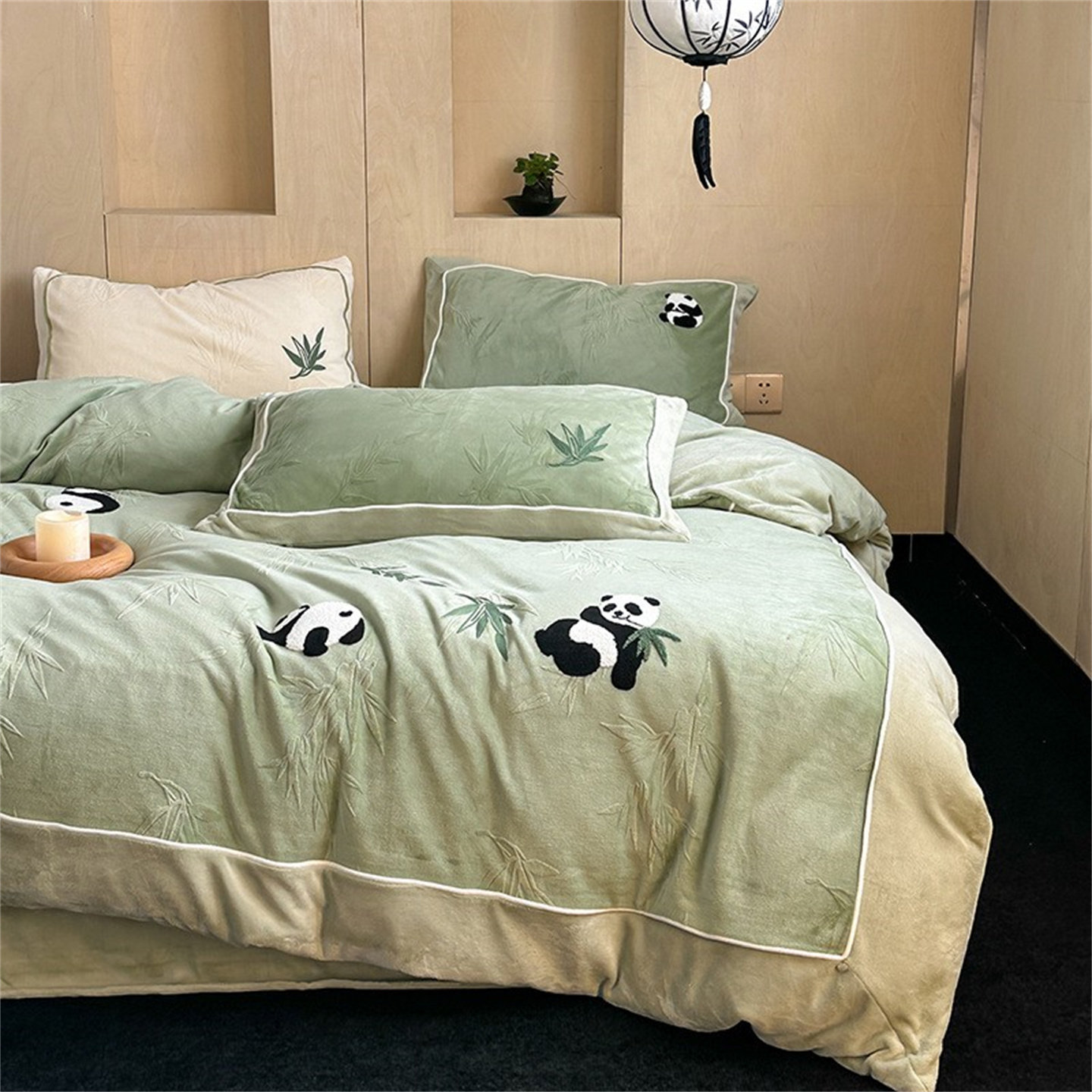 高端A类母婴级250g牛奶绒四件套 雕花刺绣熊猫加厚珊瑚绒床上用品