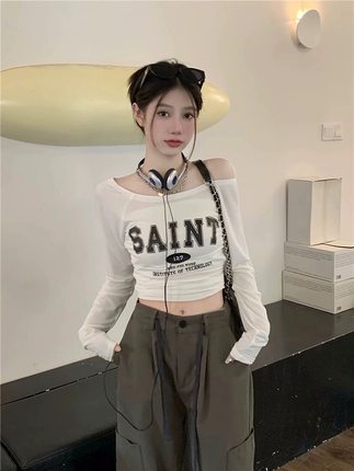 欧美式辣妹一字肩长袖T恤女春百搭薄款防晒罩衫纯欲修身短款上衣