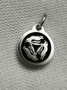 戴礼记999足银圆牌吊坠阳刻三兔共耳阴刻八卦图可定做简约精致