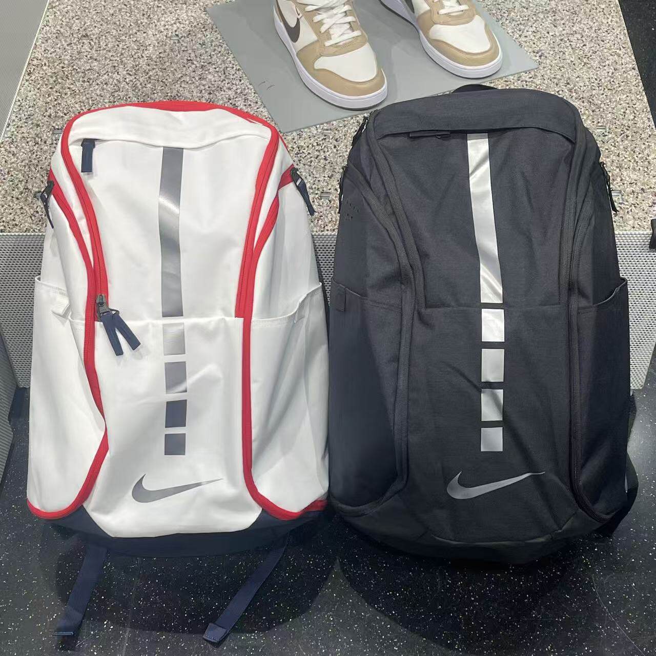 Nike耐克双肩包男女通用书包大容量运动背包日系轻便多口袋旅行包