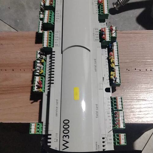 议价克莱门特CAREL W3000控制器，型号PC03CU00G可维修