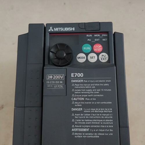 议价FR-E720-110-NA变频器2.2KW 220V实可维修