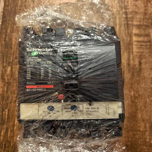 议价NSX250F塑壳断路器TM200A一台可维修