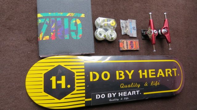Skateboard pour homme femme enfant - Ref 2601411 Image 1