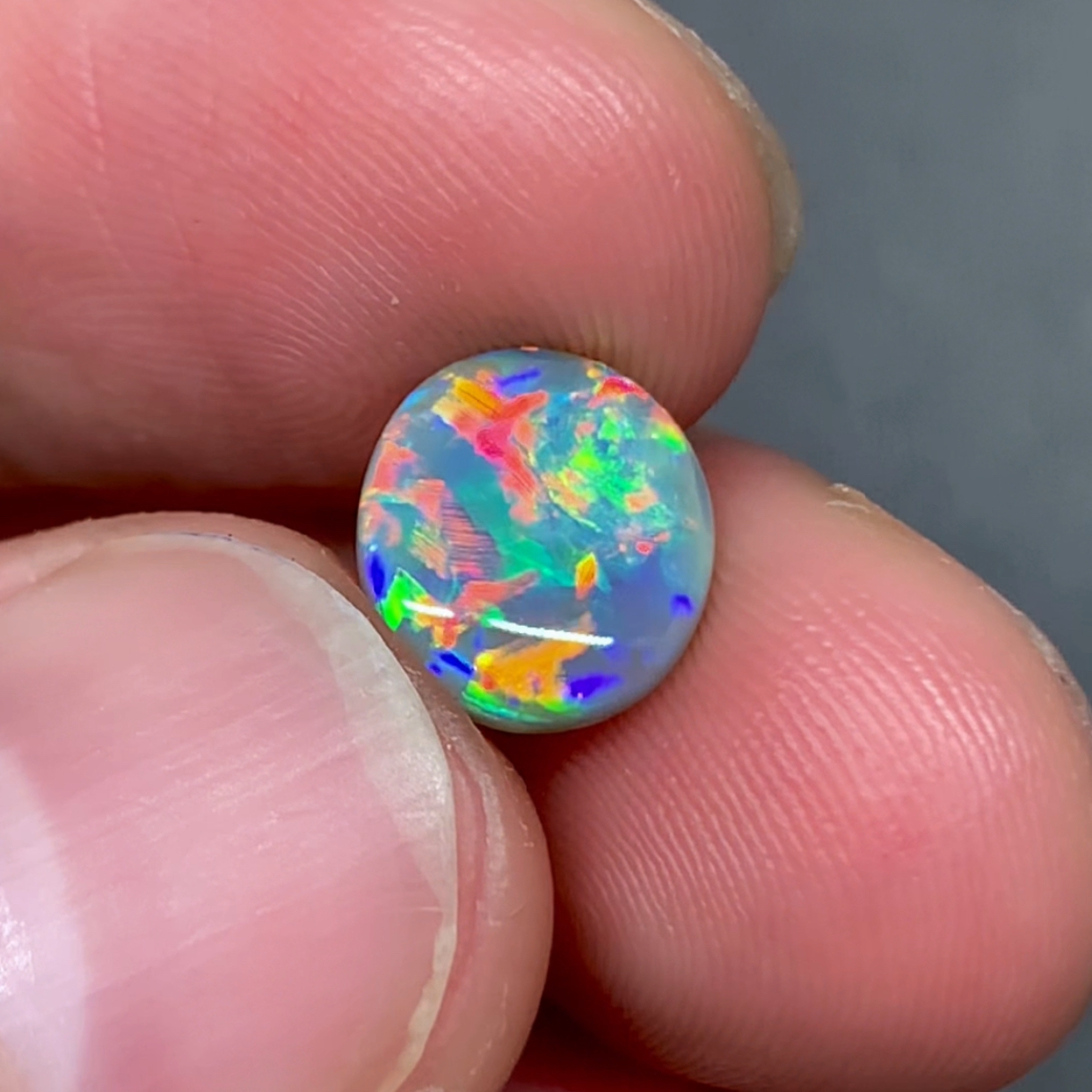 澳洲天然欧泊原石霓虹笔刷彩黑欧泊戒指定制1.9ct 9.6*8.4*3.8mm