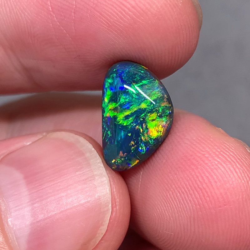 澳洲天然欧泊蓝绿金多彩黑欧泊澳宝吊坠戒指3.6ct 12.7*8.8*5.5mm