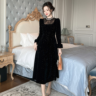高级感连衣裙女2025春秋冬新款小众轻奢气质高级感长袖收腰小黑裙