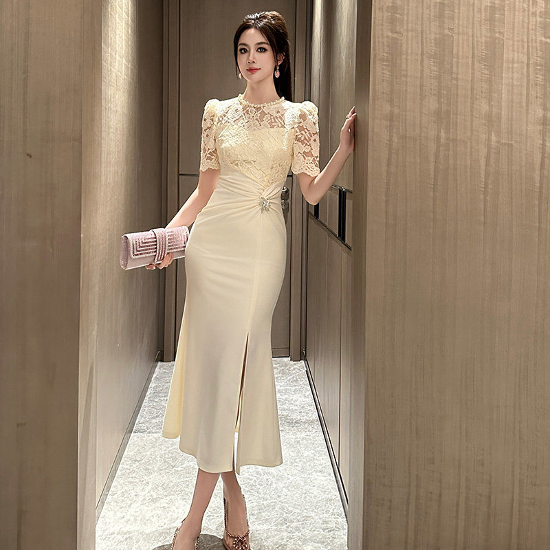 白色连衣裙女夏季法式气质高级感领证订婚礼服修身开叉鱼尾裙长裙