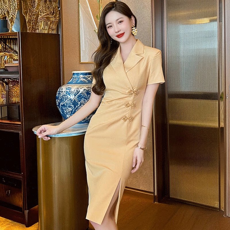 简约西装连衣裙夏季女装设计感新中式国风盘扣职业通勤修身包臀裙