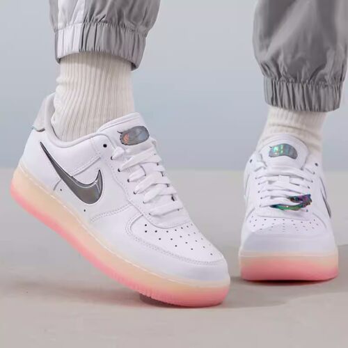 Nike/耐克女子低帮休闲板鞋耐磨